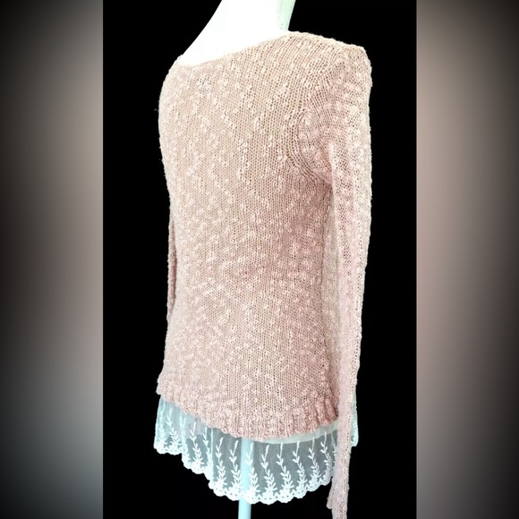 OhMG! Peachy Pink Light Sweater Knit Top White Lace Layered look,Pretty,… - Picture 2 of 6